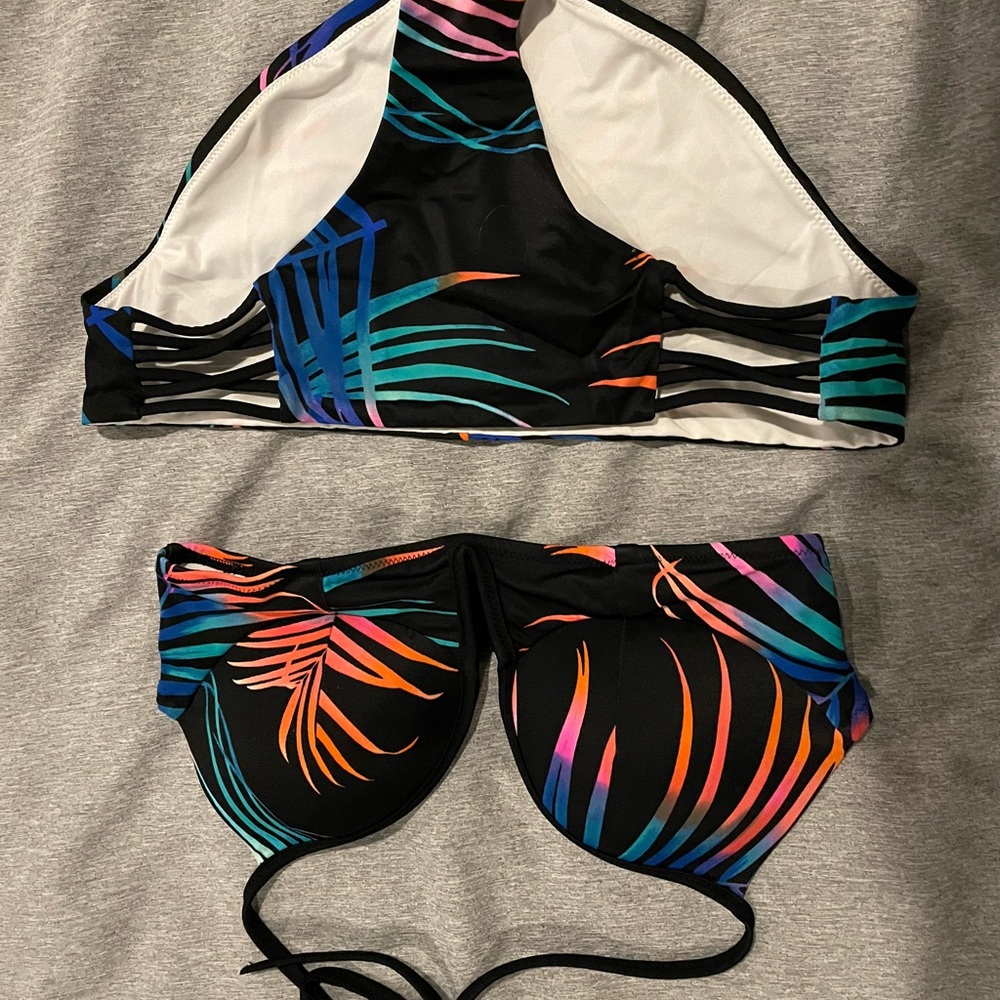Victoria’s Secret PINK - floral bikini with vcut push-up